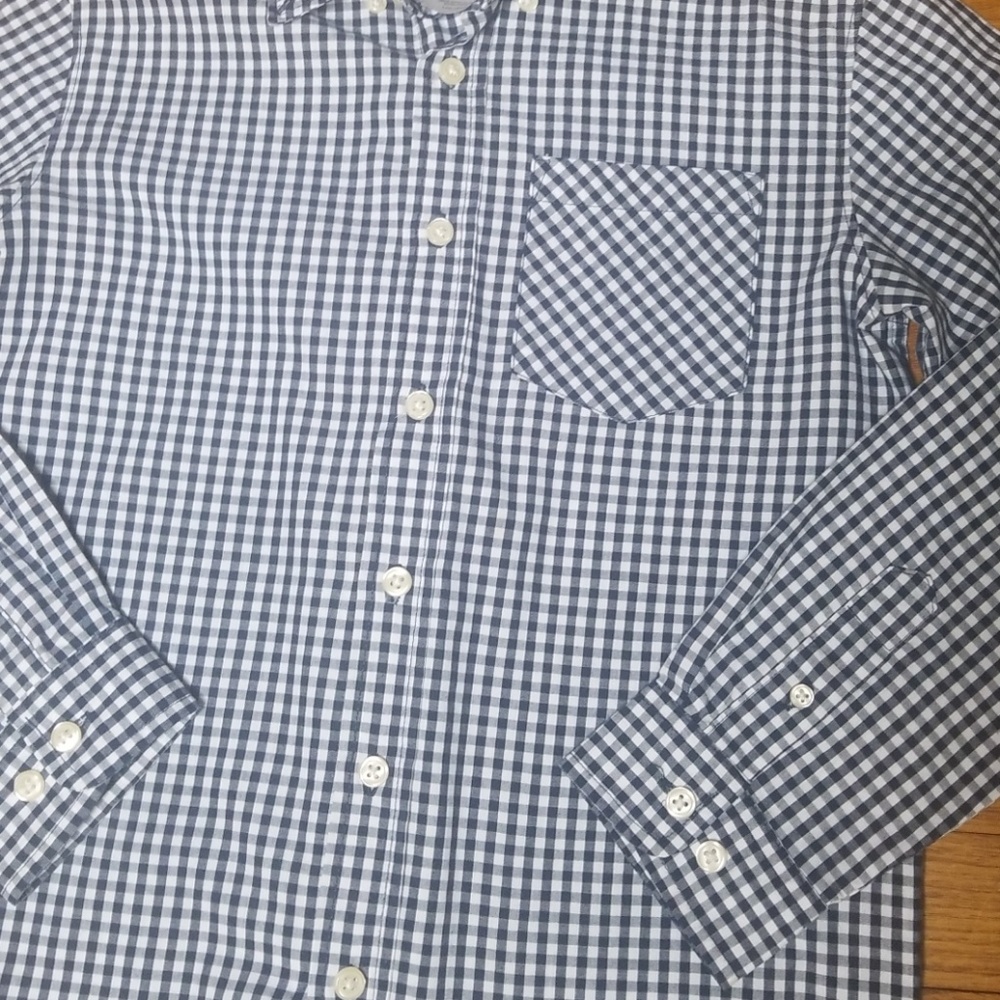 Boy button down - Picture 3 of 4